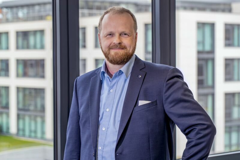 Markus Gallenberger übernahm im Dezember 2018 als CEO die Leitung bei der FRILO Software GmbH. Mit rund 100 Statik-Softwarelösungen ist FRILO einer der führenden Anbieter von innovativen Berechnungsprogrammen für baustatische Aufgabenstellungen und Tragwe