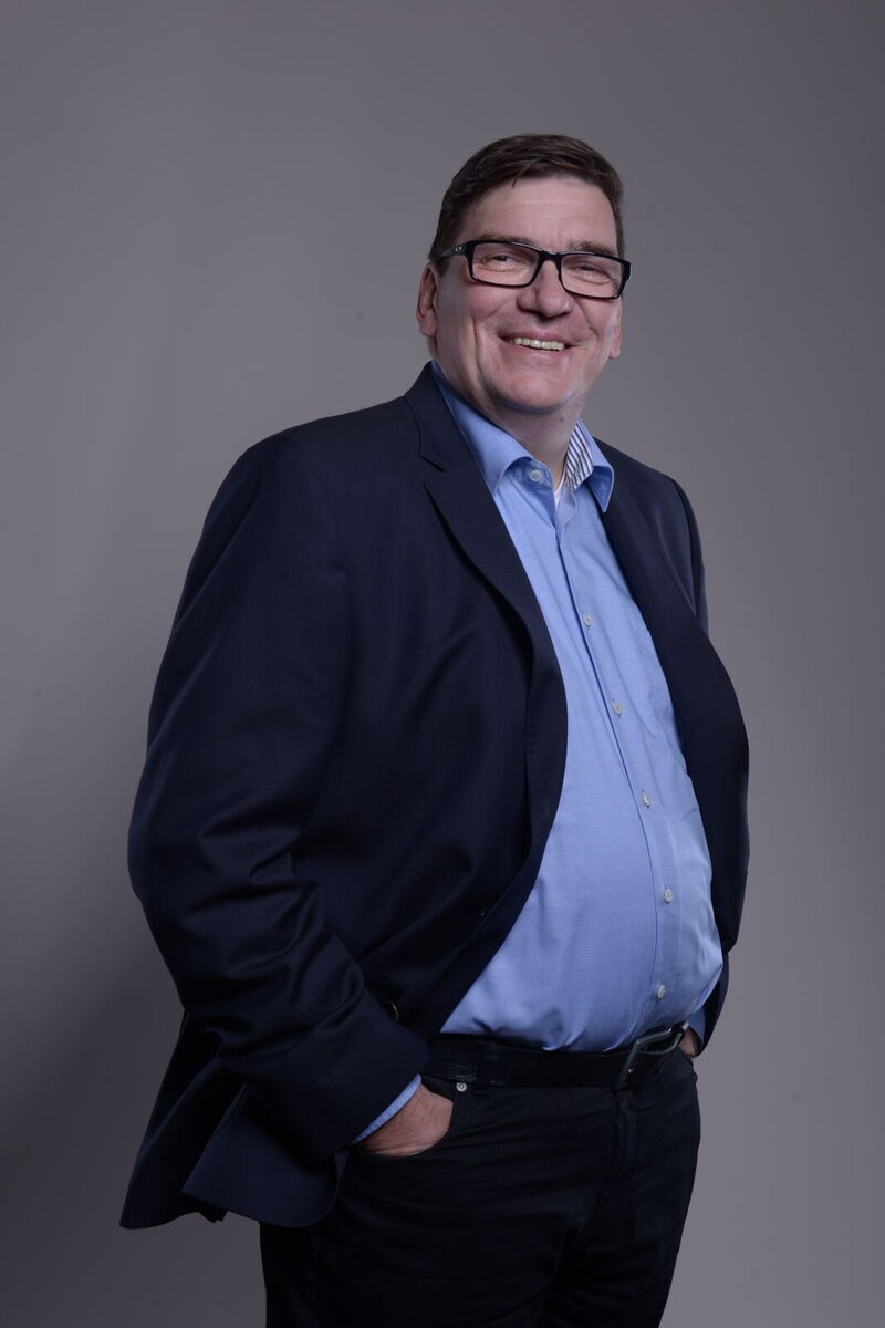 Eberhard Stegner ist seit Februar 2015 Managing Director bei der GRAPHISOFT Deutschland GmbH. GRAPHISOFT ist ein weltweit führender Anbieter von Architektursoftware, die in über 100 Ländern und 25 Sprachen rund um den Globus vertrieben wird.
